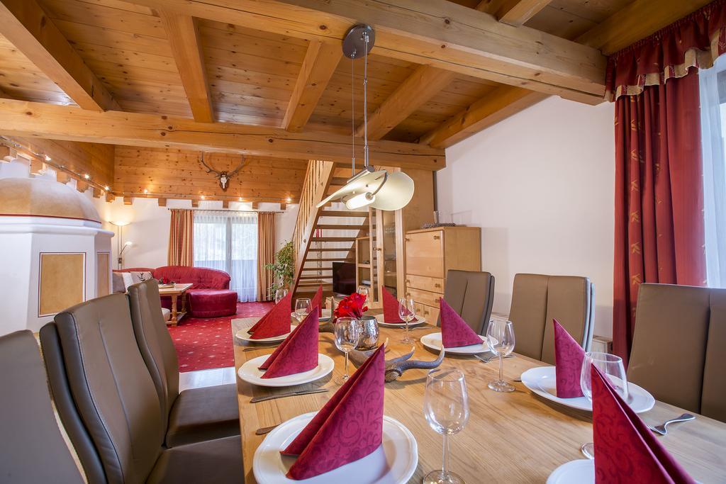 Landhaus Zirmhof Saalbach-Hinterglemm Oda fotoğraf